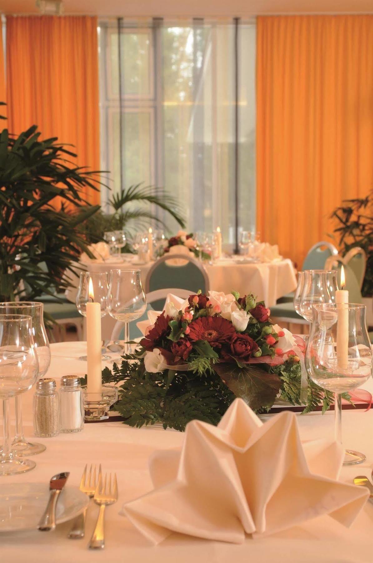 Parkhotel Weingarten Вайнгартен Ресторан фото